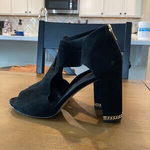 MICHAEL Michael Kors Sabrina block heel suede gold accents open toe sz 9.5